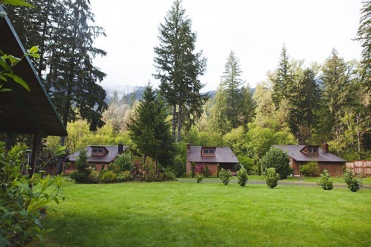 Loloma Lodge And Cabins McKenzie Bridge Exterior foto